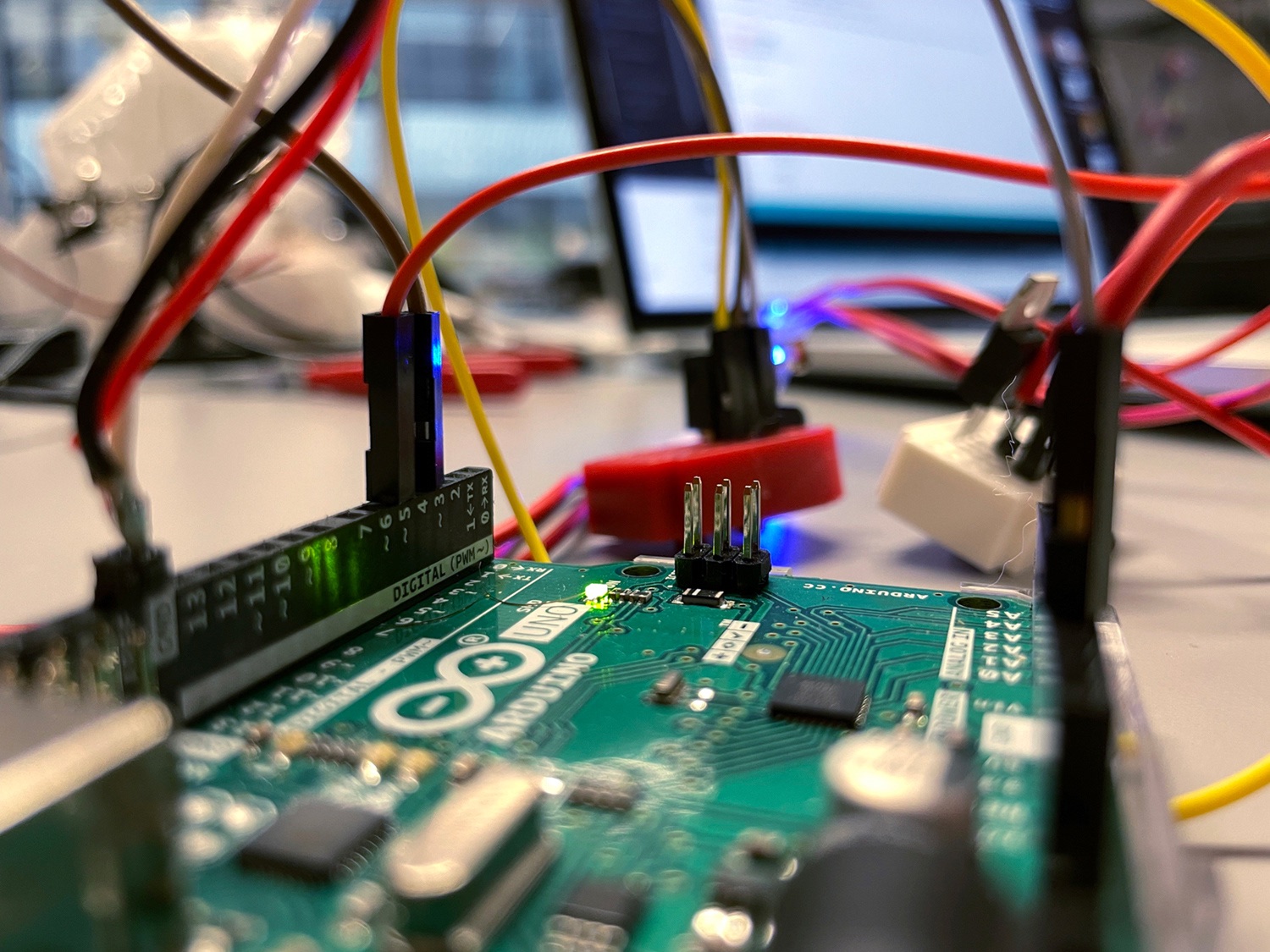 CLOUD. — electronics and wiring behind the installation