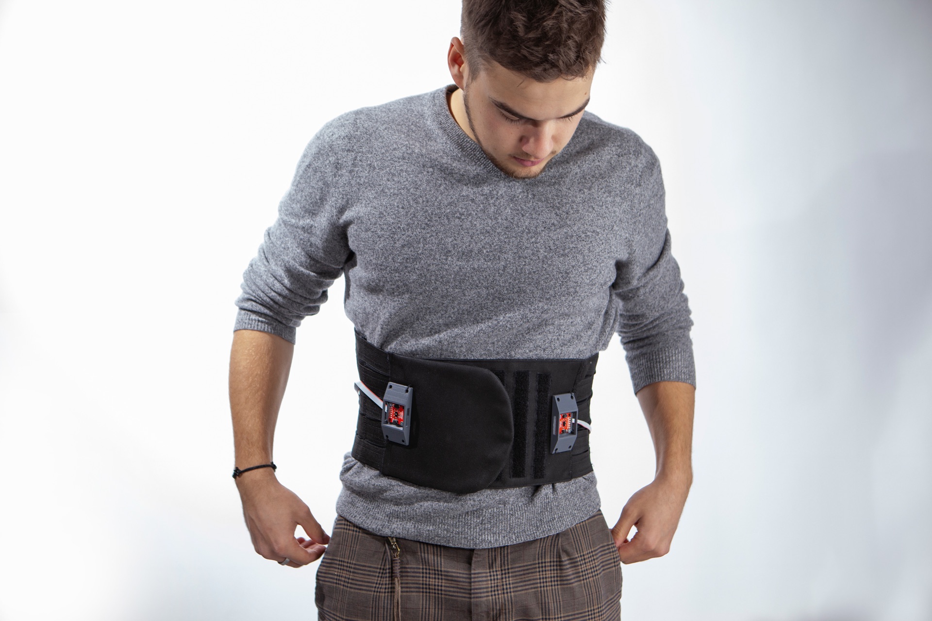 SENSO — worn around the waist